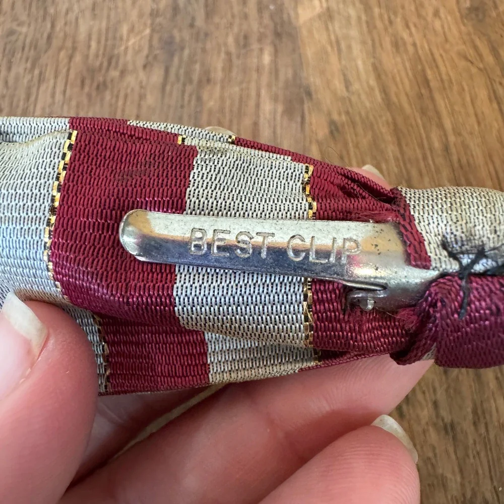 Vintage USA Best Clip Bow Tie Burgundy‎ Striped Novelty Accessory